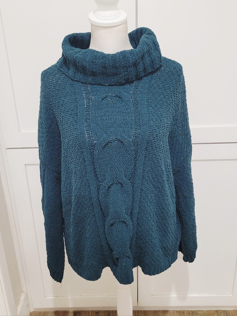 Seven7 Soft Knit Teal Cable Knit Cowl Neck Sweater | Size Large
